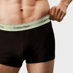 Calvin Klein Icon 3-pack Boxer Trunks Combi Zwart -Boxers Winkel aHR0cHM6Ly93d3cuYm94ZXJzLm5sL21lZGlhL2NhdGFsb2cvcHJvZHVjdC9jL2EvY2FsdmluLWtsZWluX25iNDM5Mi12cmJfOC5qcGc c3RvcmU9Ym94ZXJzX25sJmltYWdlLXR5cGU9aW1hZ2U