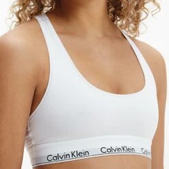 Calvin Klein Dames Bralette Wit 2 Calvin Klein Dames Bralette Wit -Boxers Winkel aHR0cHM6Ly93d3cuYm94ZXJzLm5sL21lZGlhL2NhdGFsb2cvcHJvZHVjdC9jL2EvY2FsdmluLWtsZWluX2YzNzg1ZS0xMDBfbW9kZWxfZGV0YWlsLmpwZz9zdG9yZT1ib3hlcnNfbmwmaW1hZ2UtdHlwZT1pbWFnZQ