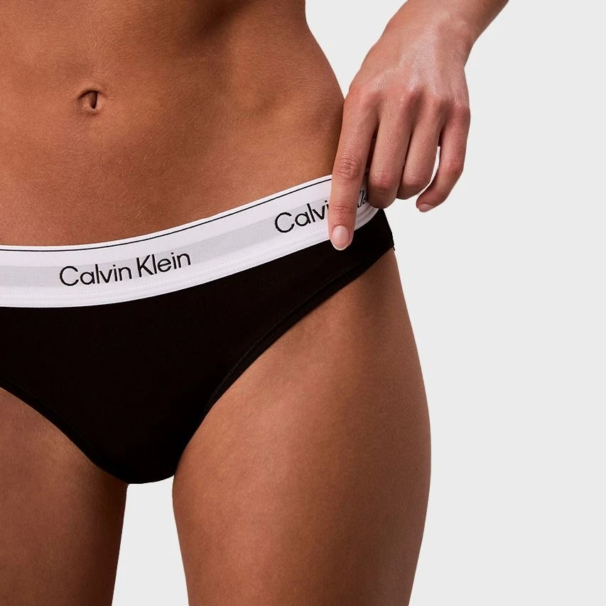 Calvin Klein dames icon cotton modal slip zwart Calvin Klein Dames Icon Cotton Modal Slip Zwart -Boxers Winkel aHR0cHM6Ly93d3cuYm94ZXJzLm5sL21lZGlhL2NhdGFsb2cvcHJvZHVjdC9jL2EvY2FsdmluLWtsZWluX3FmODUyMC11YjFfNS5qcGc c3RvcmU9Ym94ZXJzX25sJmltYWdlLXR5cGU9aW1hZ2U