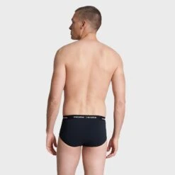 CECEBA 2-pack Herenslips Basic Zwart 2 CECEBA 2-pack Herenslips Basic Zwart -Boxers Winkel aHR0cHM6Ly93d3cuYm94ZXJzLm5sL21lZGlhL2NhdGFsb2cvcHJvZHVjdC9jL2UvY2VjZWJhXzEwMTkyLTYwOTUtOTMwX21vZGVsXzIuanBnP3N0b3JlPWJveGVyc19ubCZpbWFnZS10eXBlPWltYWdl