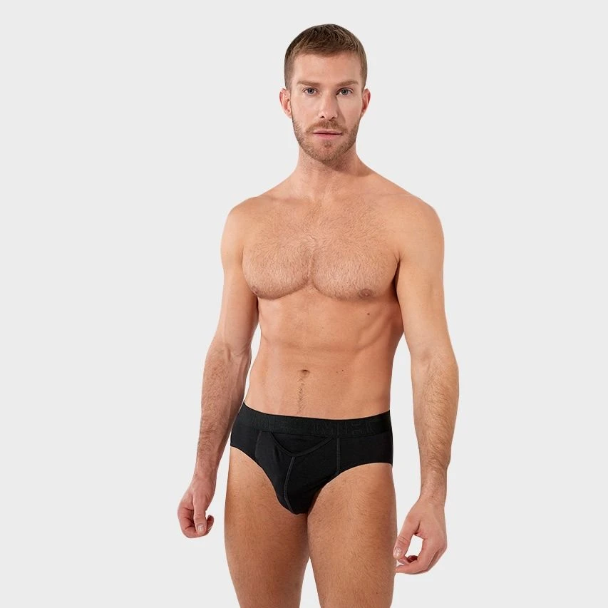HOM HO1 2-pack herenslips neels zwart HOM HO1 2-pack Herenslips Neels Zwart -Boxers Winkel aHR0cHM6Ly93d3cuYm94ZXJzLm5sL21lZGlhL2NhdGFsb2cvcHJvZHVjdC9oL28vaG9tXzQwMzEwMy1kMDQyXzYuanBnP3N0b3JlPWJveGVyc19ubCZpbWFnZS10eXBlPWltYWdl