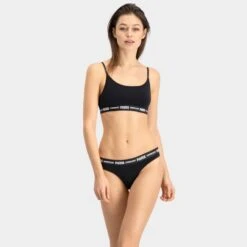 PUMA Dames 2-pack Cotton Modal Strings Zwart -Boxers Winkel aHR0cHM6Ly93d3cuYm94ZXJzLm5sL21lZGlhL2NhdGFsb2cvcHJvZHVjdC9wL3UvcHVtYV82MDMwMzQwMDEtMjAwX21vZGVsXzIuanBnP3N0b3JlPWJveGVyc19ubCZpbWFnZS10eXBlPWltYWdl